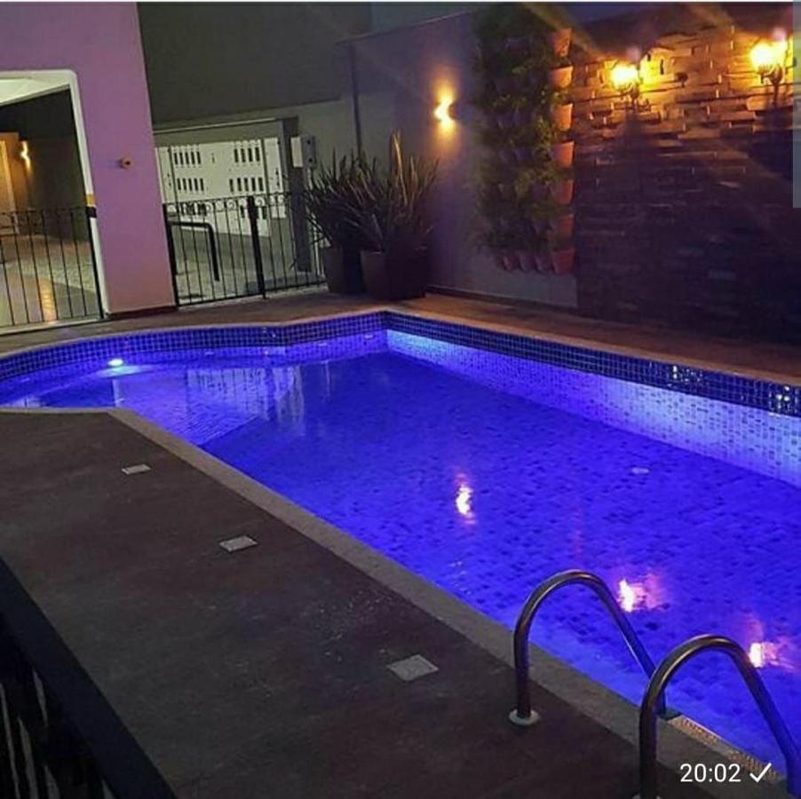 Var-101A Dpto Amplio En Condominio Cerrado Con Piscina Bombinhas Dış mekan fotoğraf